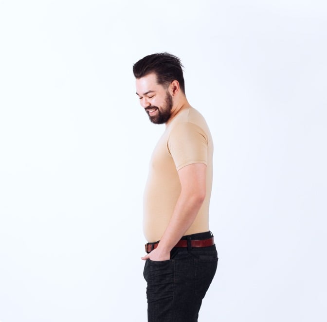 invisible-v-neck-stylized-3